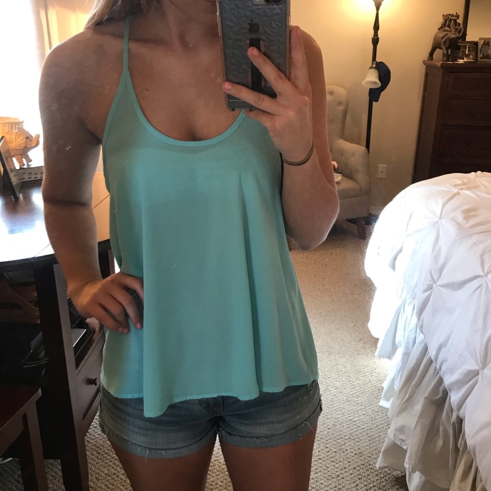 Sheer Aqua Tank